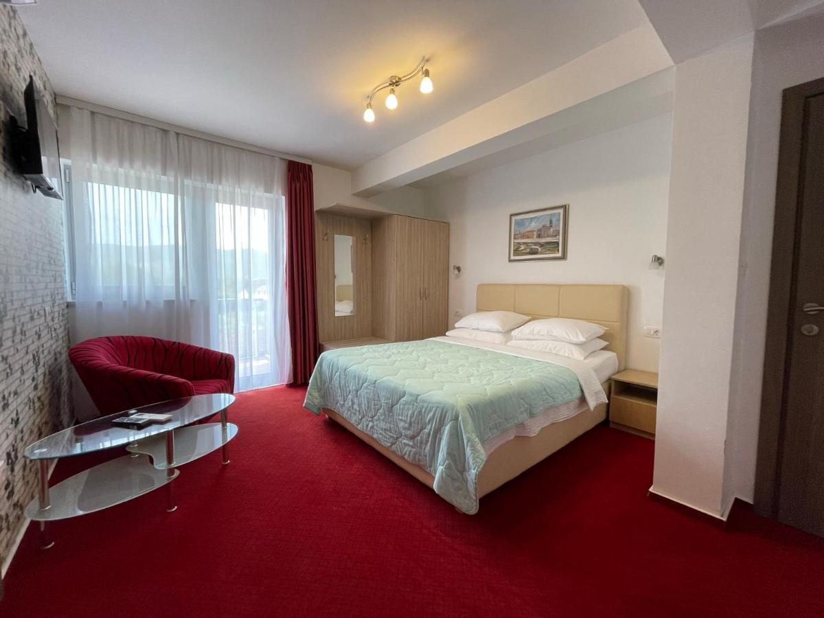 Hotel Ivona Medugorje Bagian luar foto
